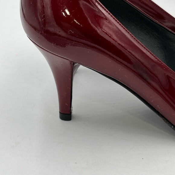 Stuart Weitzman Burgundy Round Toe Patent Leather Pumps Style KH95757 Sz 7M - Picture 2 of 16